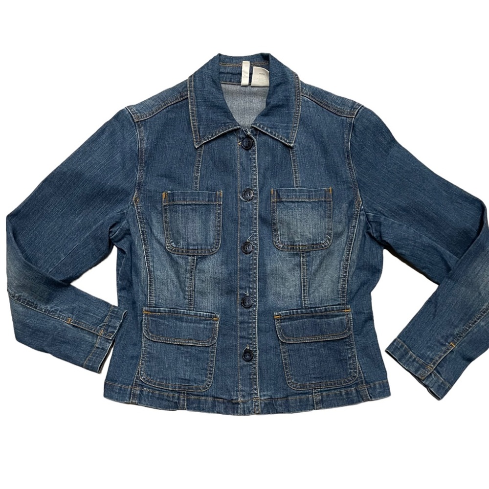 ST. JOHNS BAY DENIM JACKET.  Petite Medium.  CL/GR03.